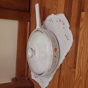 CorningWare Range Topper Wild Flower 10" Skillet with lid